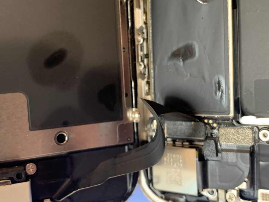 吉川市からご来店！iPhoneSE2の水没修理！【スマホ修理工房ALCo越谷店】